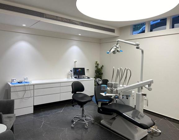 dentist in new delhi