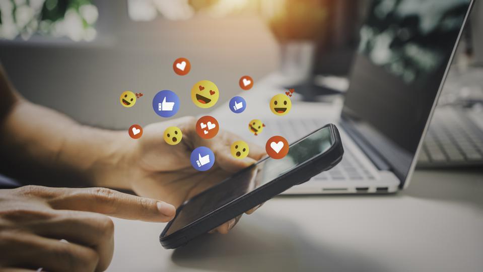Unveiling the Social Media Landscape: Navigating Connectivity in the Digital Age

